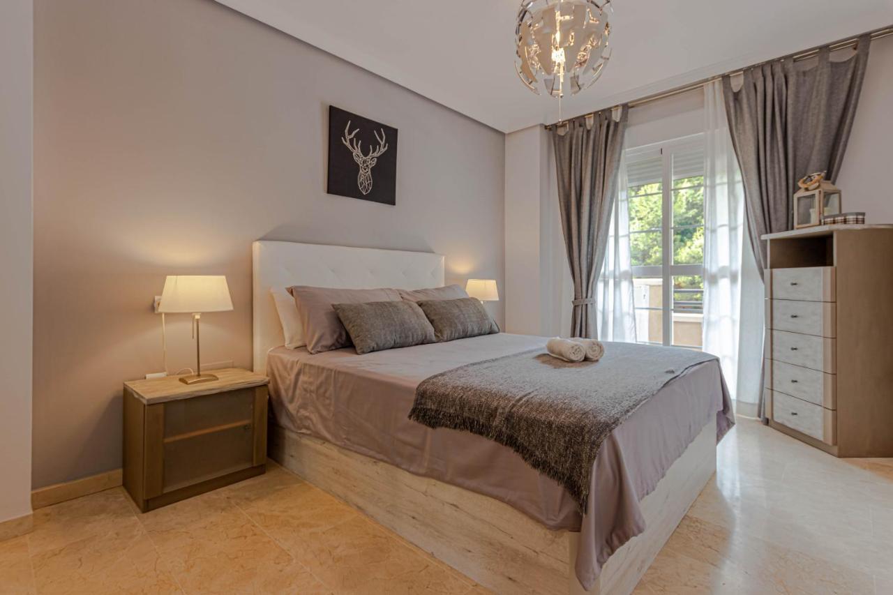 797 Holiday Rentals- Piso Con Amplia Terraza A Solo 1 Min De La Playa Benalmádena Esterno foto
