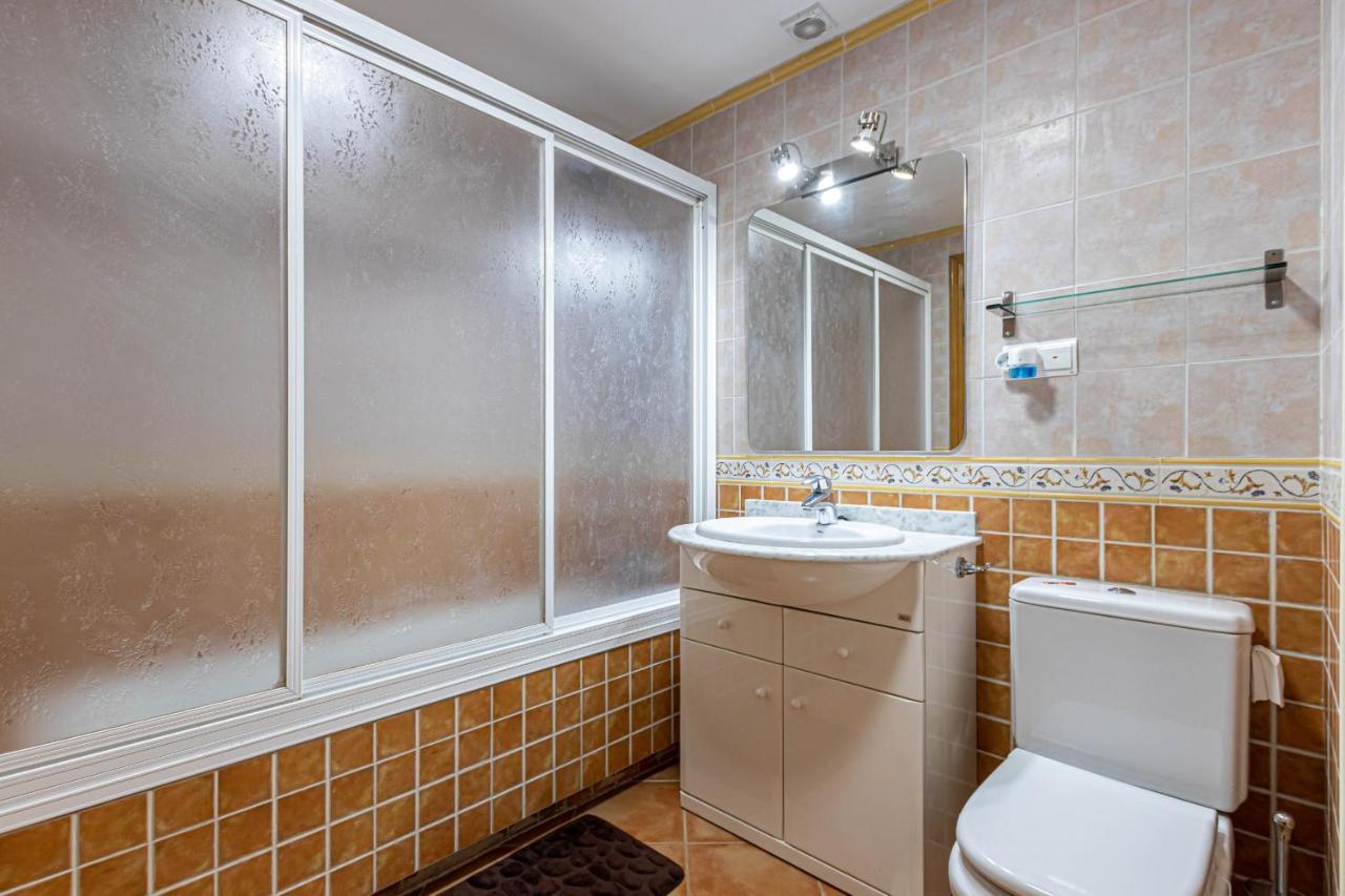 797 Holiday Rentals- Piso Con Amplia Terraza A Solo 1 Min De La Playa Benalmádena Esterno foto